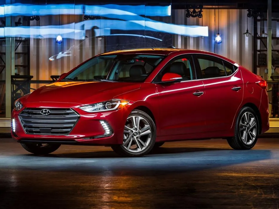 Hyundai-Elantra-2017-C01